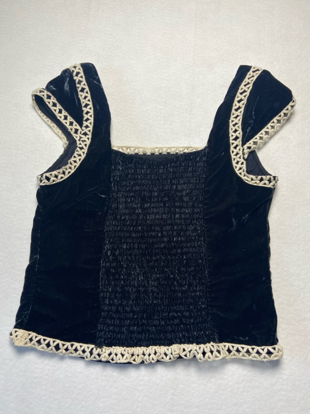 Free People Tyler Velvet‎ Smocked Black Cropped Top NWT XS Crochet Ren Faire - Picture 5 of 16